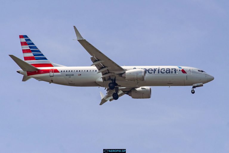 B737-8 American N306SW