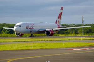 B767-300ER Air Canada Rouge C-GSCA